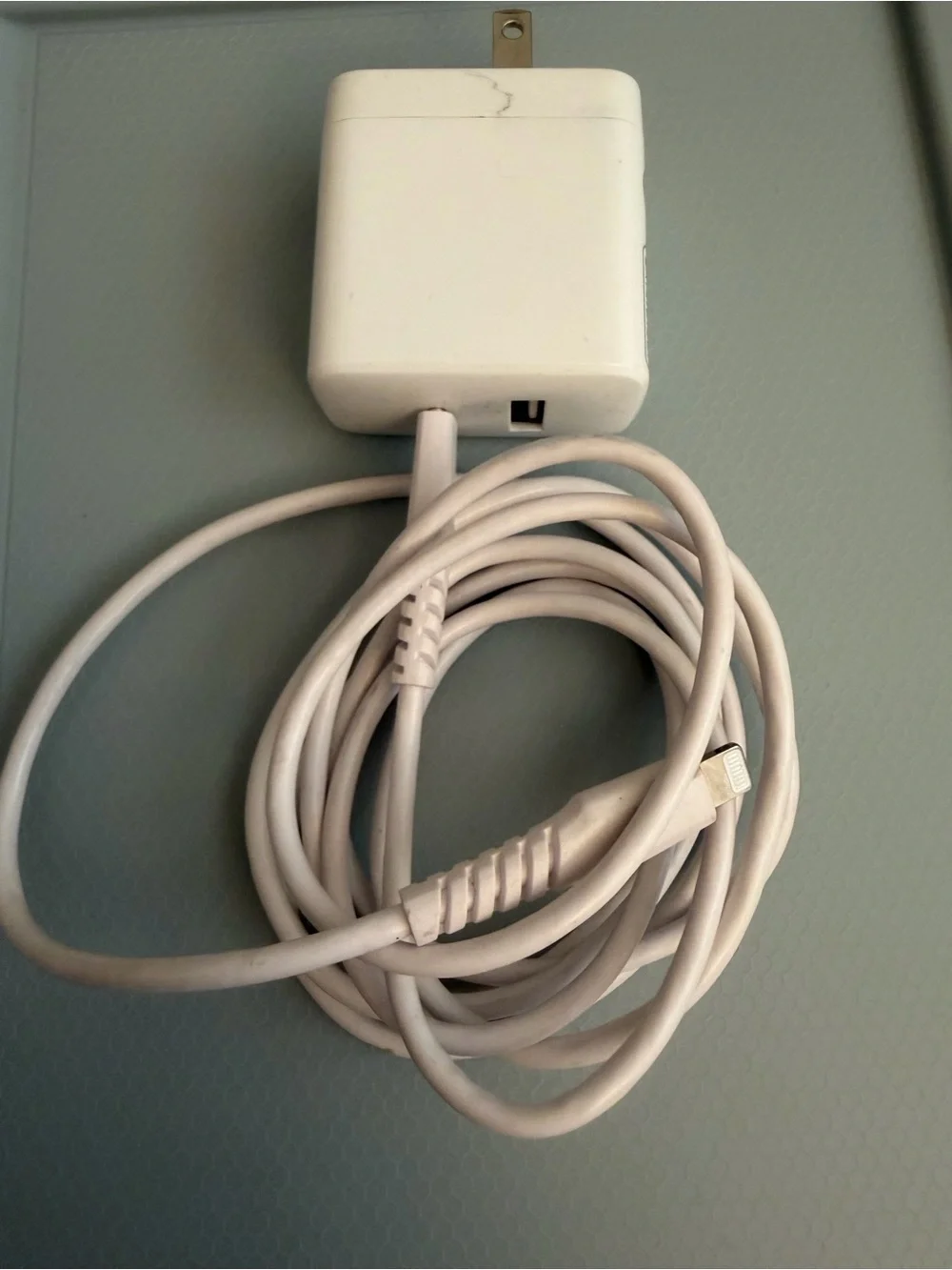 White Tablet Charging Adapter with Lightning Cable